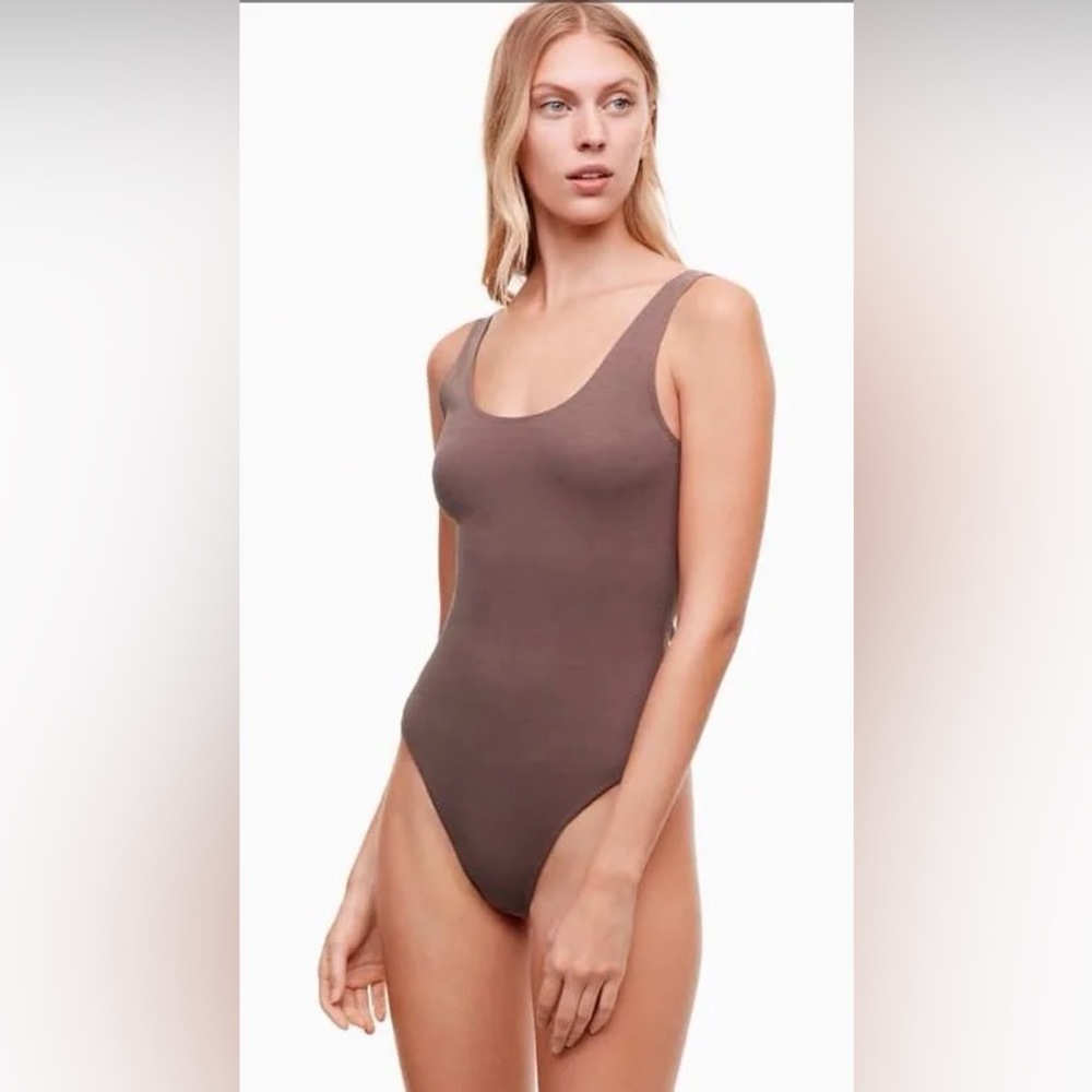 Aritzia Wilfred Free Leila Bodysuit